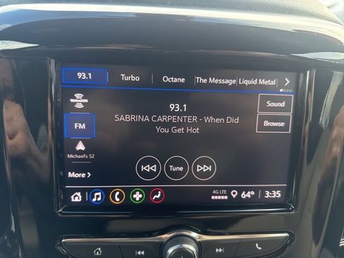 Used 2023 Chevrolet Traverse LS image 14