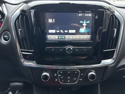 Used 2018 Chevrolet Traverse LS image 10