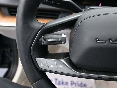 Used 2024 Lucid Air Pure image 18