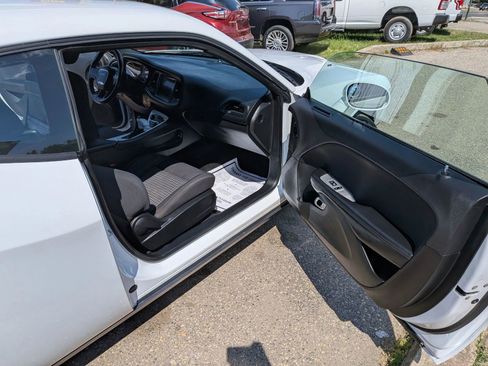 Used 2019 Dodge Challenger SXT AWD/4WD image 27