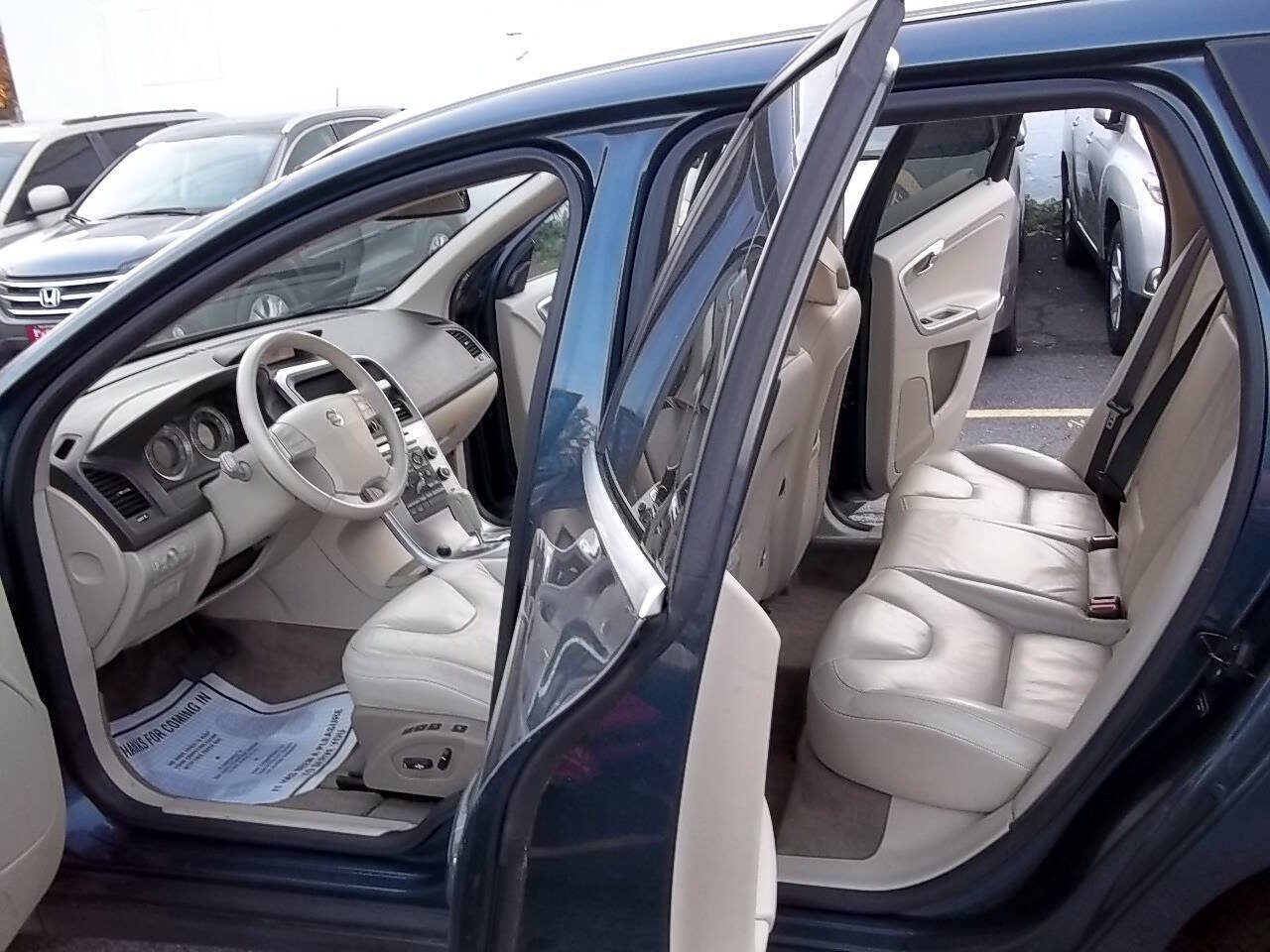 Used 2010 Volvo XC60 T6 AWD/4WD image 7