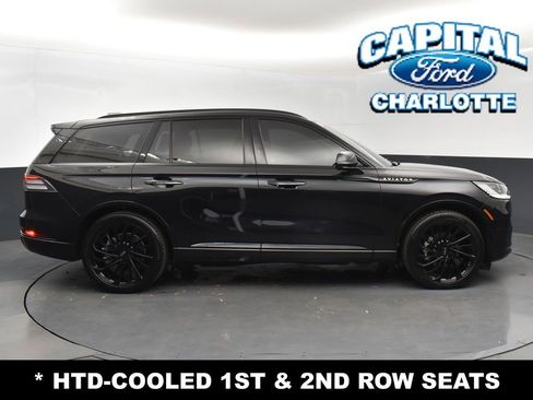 Used 2025 Lincoln Aviator Reserve w/ Jet Appearance Package image 9