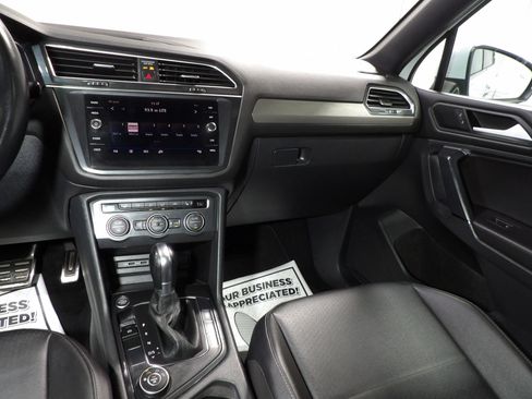 Used 2019 Volkswagen Tiguan SEL R-Line AWD/4WD image 13