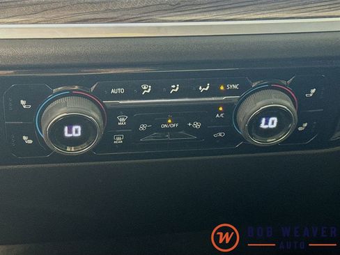 Used 2022 Chevrolet Silverado 1500 LT AWD/4WD image 25