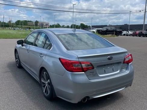 Used 2017 Subaru Legacy 2.5i Limited AWD/4WD image 5