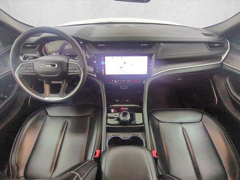 New 2026 Jeep Grand Cherokee Limited w/ Limited Altitude Package AWD/4WD image 15