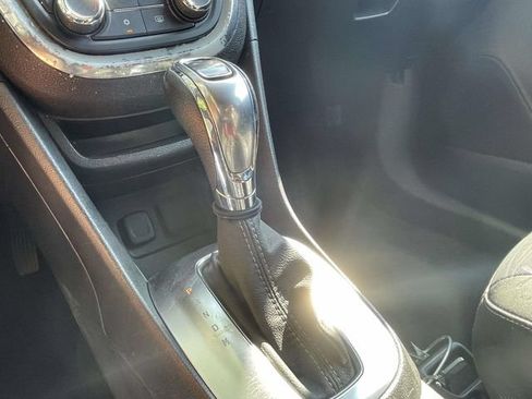 Used 2016 Buick Encore FWD image 33