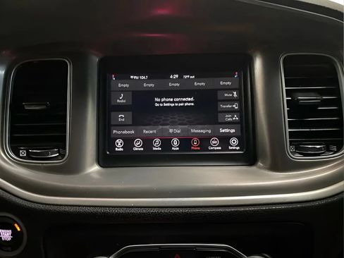 Used 2022 Dodge Charger SXT RWD image 19