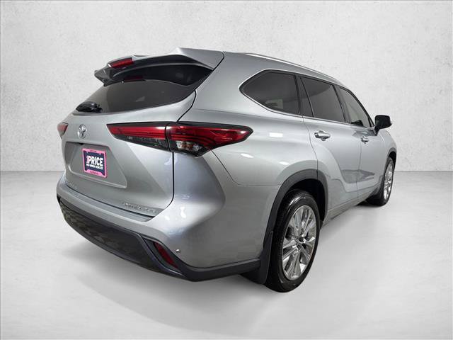 Used 2020 Toyota Highlander Limited AWD/4WD image 5