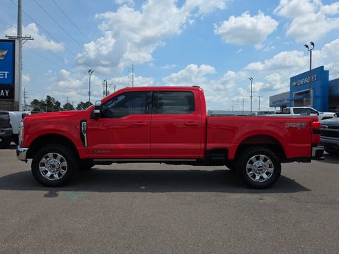 Used 2023 Ford F250 Lariat w/ Lariat Ultimate Package AWD/4WD image 2