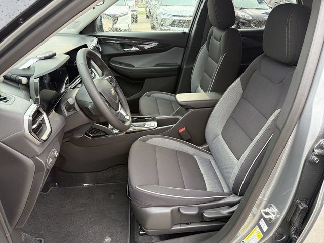 New 2026 Chevrolet TrailBlazer LT w/ LT Cold Weather Package FWD image 12