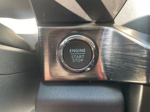 New 2026 Ford F250 Lariat w/ Black Appearance Package image 15