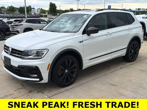 Certified 2020 Volkswagen Tiguan SE R-Line AWD/4WD image 3