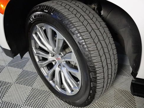 Used 2021 GMC Yukon Denali w/ Denali Premium Package image 50