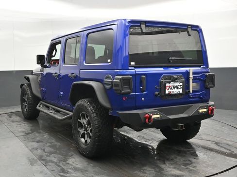 Used 2018 Jeep Wrangler Unlimited Rubicon w/ Cold Weather Group image 11