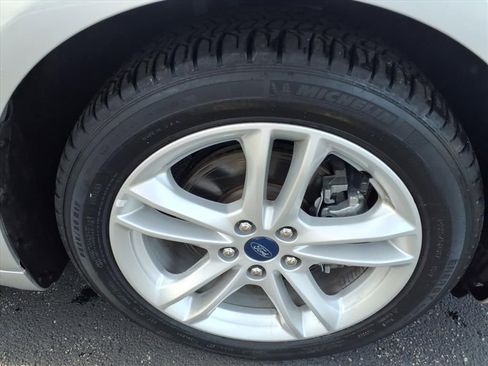 Used 2018 Ford Fusion S FWD image 18