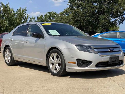 Used 2012 Ford Fusion SE FWD image 4