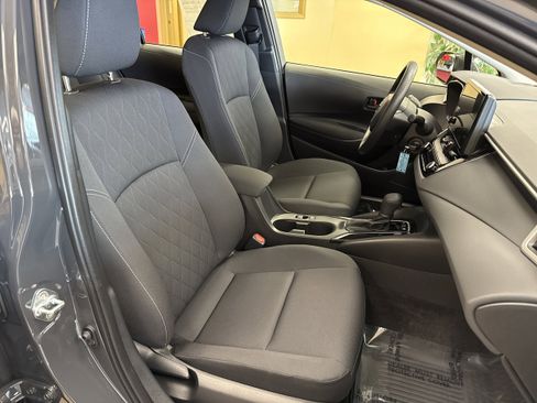 Used 2026 Toyota Corolla LE FWD image 19