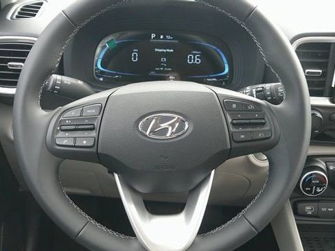 New 2026 Hyundai Venue SEL FWD image 10