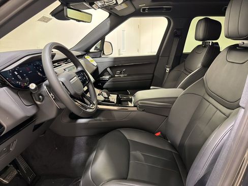 New 2026 Land Rover Range Rover Sport Dynamic SE AWD/4WD image 11