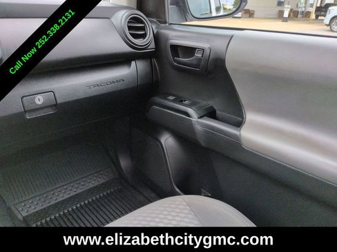 Used 2023 Toyota Tacoma SR AWD/4WD image 17