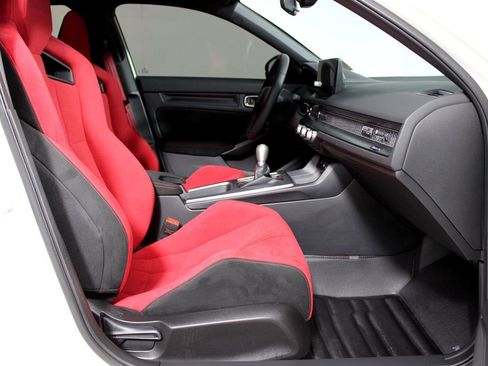 Used 2025 Honda Civic Type R image 14