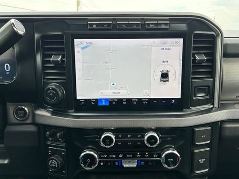 Used 2024 Ford F350 Platinum w/ Tremor Off-Road Package AWD/4WD image 21