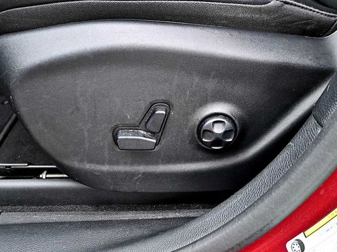 Used 2020 Jeep Cherokee Latitude Plus FWD image 22
