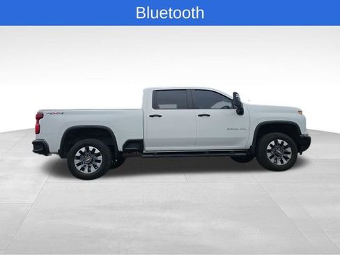 Used 2024 Chevrolet Silverado 2500 Custom w/ Custom Value Package image 6