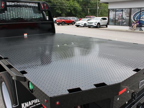 Used 2024 Ford F550 4x4 Regular Cab Super Duty image 9