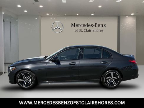 Used 2025 Mercedes-Benz C 300 4MATIC Sedan image 2