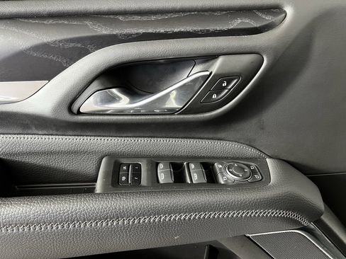 Used 2023 GMC Yukon XL Denali w/ Denali Reserve Package image 31