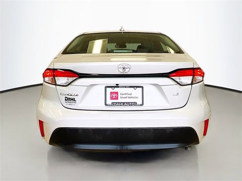 Used 2024 Toyota Corolla LE image 4