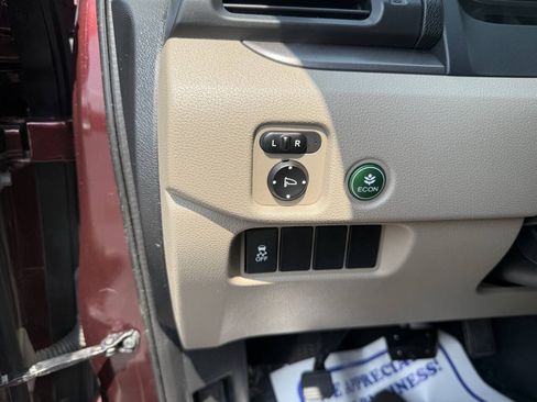 Used 2017 Honda Pilot EX-L image 8