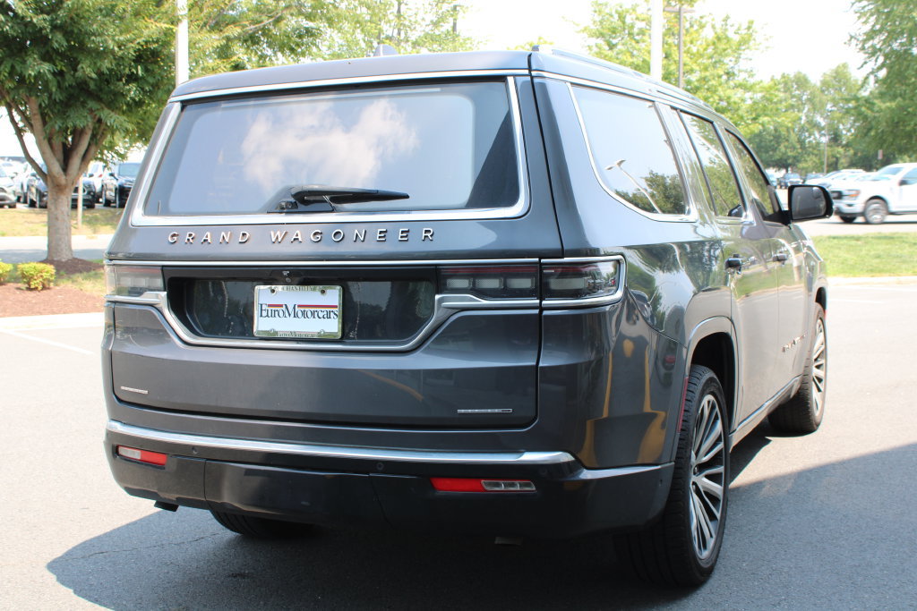 Used 2022 Jeep Grand Wagoneer Series III w/ Rear Seat Video Group 1 AWD/4WD image 3
