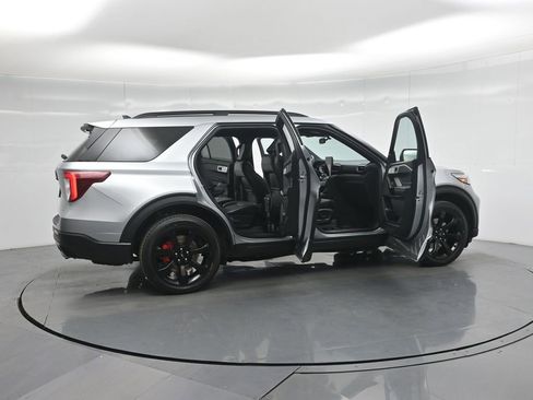 Certified 2023 Ford Explorer ST w/ Equipment Group 401A image 5