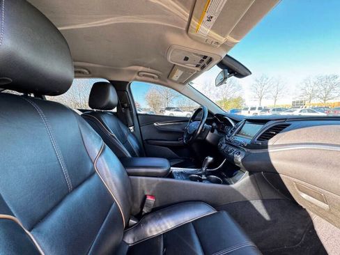 Used 2019 Chevrolet Impala Premier FWD image 15