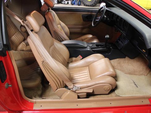 Used 1988 Pontiac Firebird Trans Am image 25