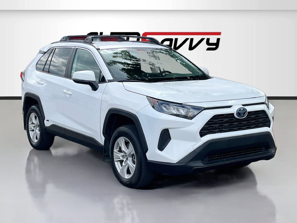 Used 2021 Toyota RAV4 LE AWD/4WD image 1