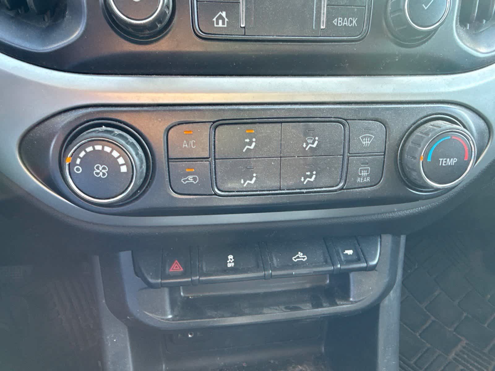 Used 2021 Chevrolet Colorado LT w/ Redline Special Edition AWD/4WD image 19