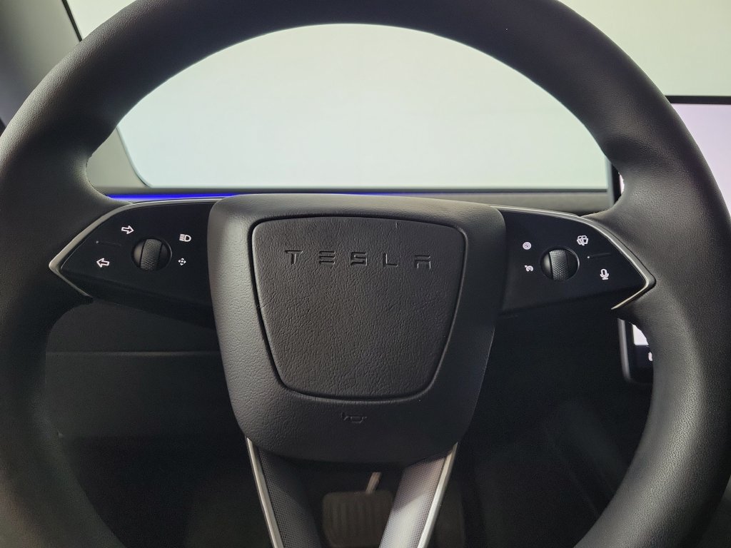 Used 2025 Tesla Model 3 Long Range AWD/4WD image 13