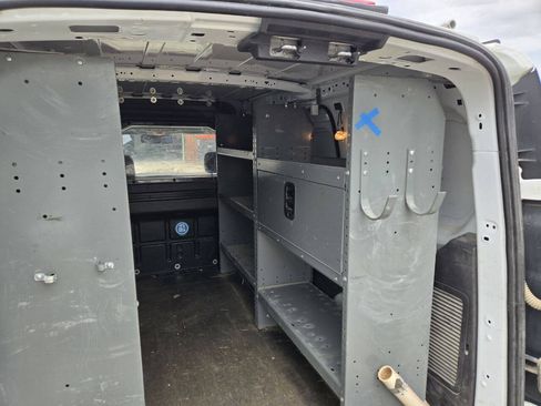 Used 2017 Ford Transit Connect XL FWD image 8