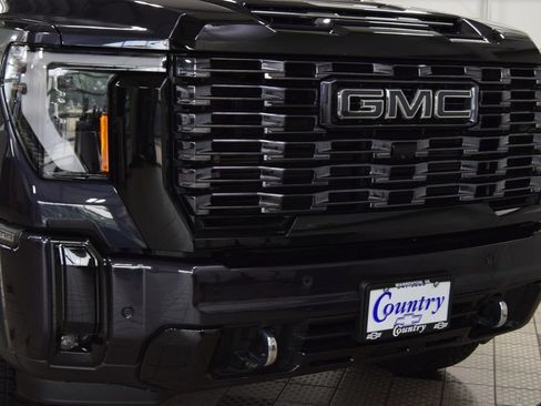 Used 2026 GMC Sierra 2500 Denali Ultimate w/ Max Trailering Package AWD/4WD image 13