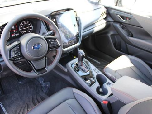 Used 2025 Subaru Crosstrek 2.5i Limited w/ Popular Package #4A image 2