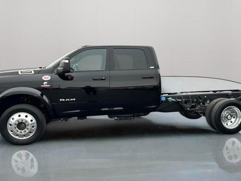 New 2024 RAM 4500 SLT w/ Quick Order Package 2YG SLT image 5