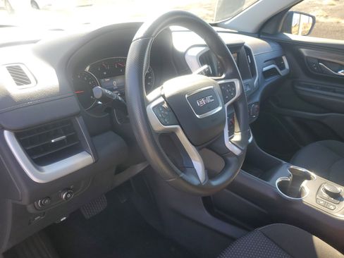 Used 2023 GMC Terrain SLE w/ Driver Convenience Package image 14