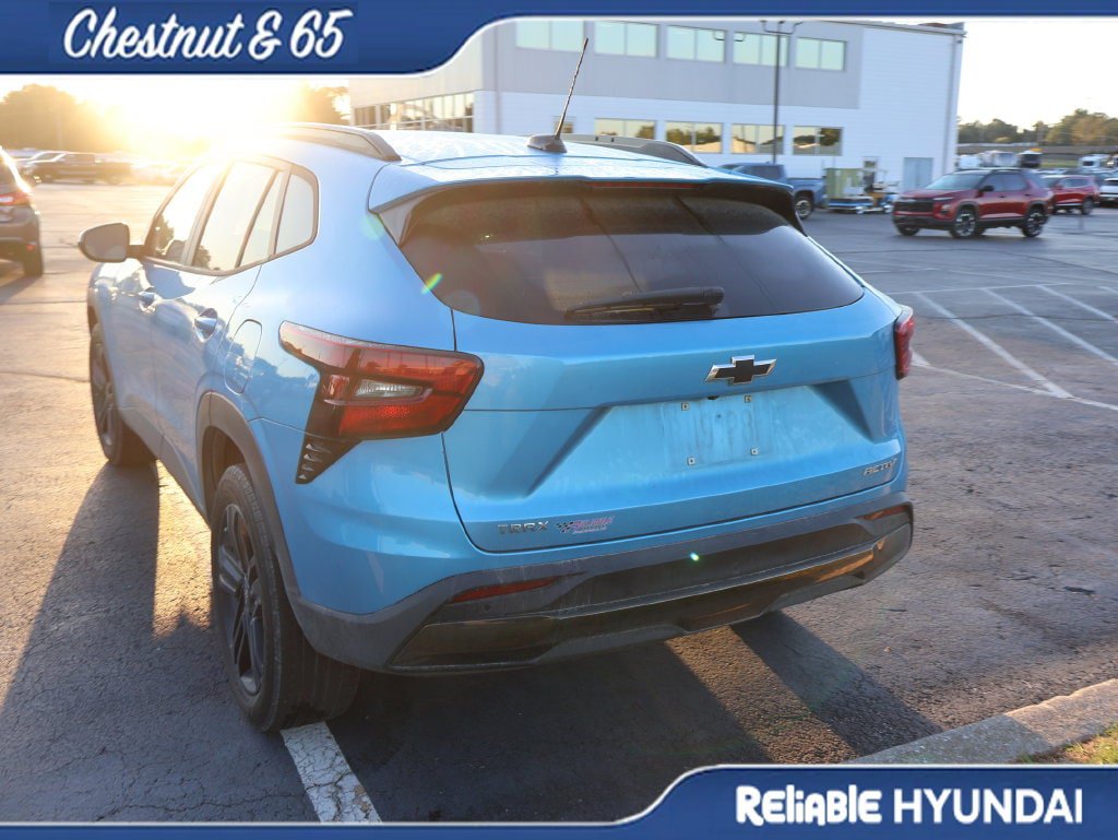 Used 2025 Chevrolet Trax ACTIV w/ Driver Confidence Package FWD image 16