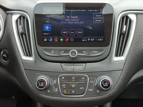 Used 2024 Chevrolet Malibu LT FWD image 14