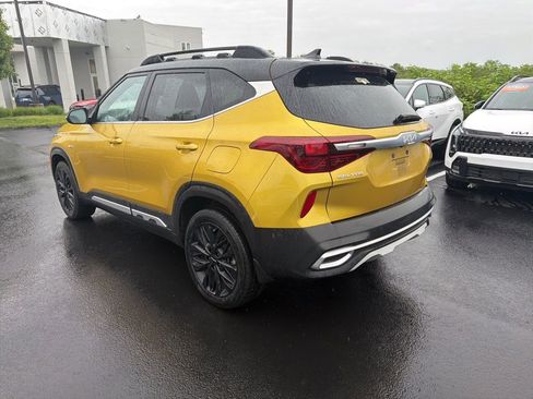 Certified 2022 Kia Seltos Nightfall Edition AWD/4WD image 5