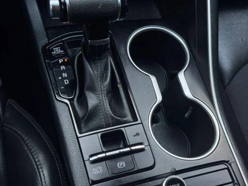Used 2022 Kia K5 GT-Line FWD image 38